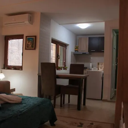 Apartment Suncica *
